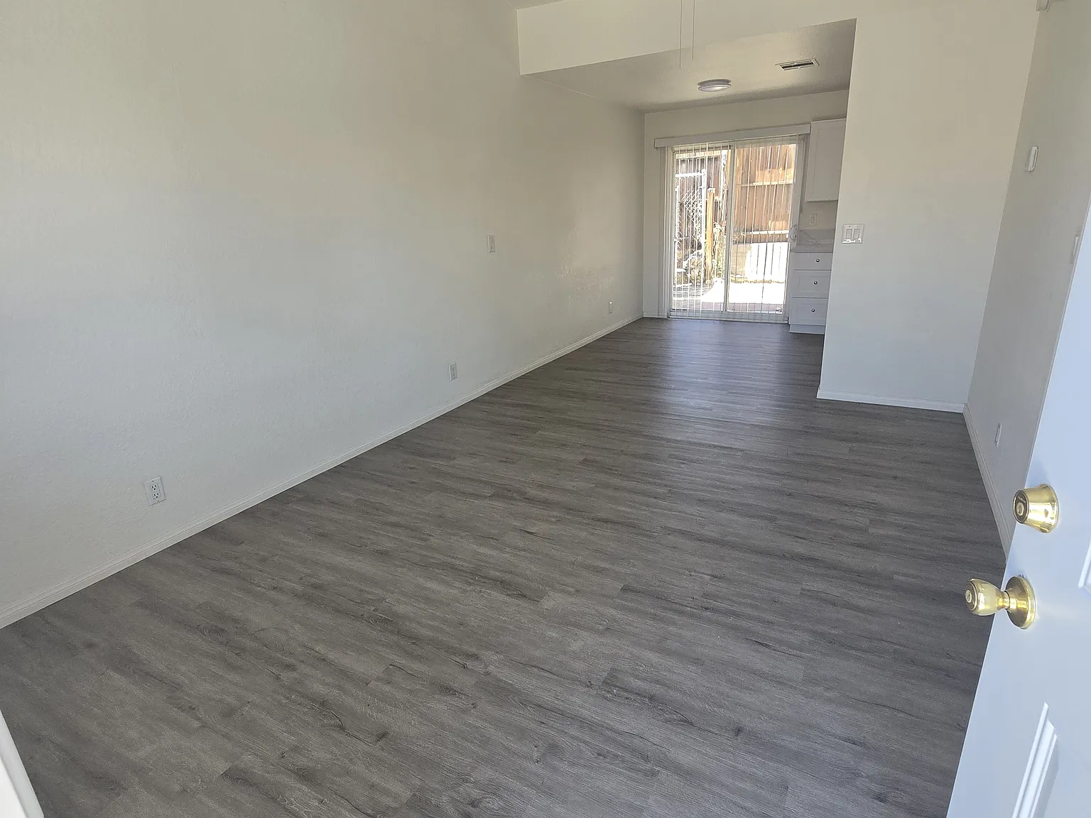 13576 El Cajon Dr — Photo 4