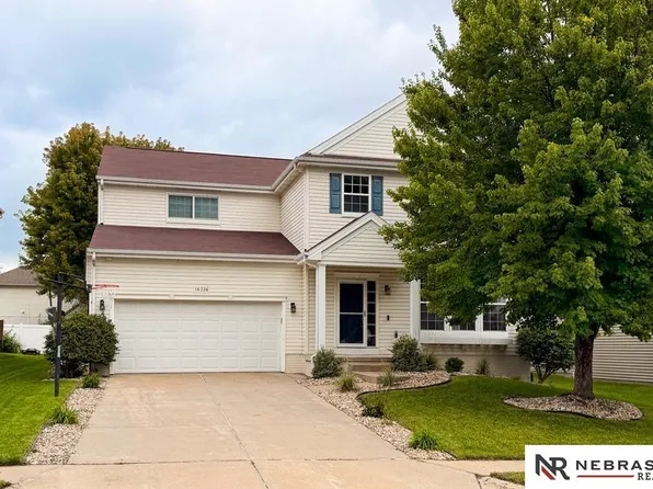 16326 Patrick Ave, Omaha, NE 68116
