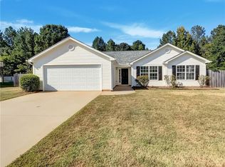 45 Kendall Ln, Covington, GA 30014