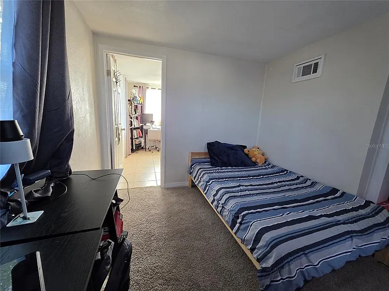 4823 Longwood Ave — Photo 25