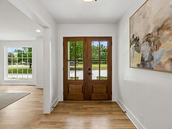 5th image of 8242 Frontier Ln