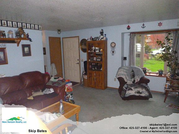 3rd image of 6407 65th Place Ne