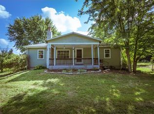 610 Valley Rd, Darlington, PA 16115