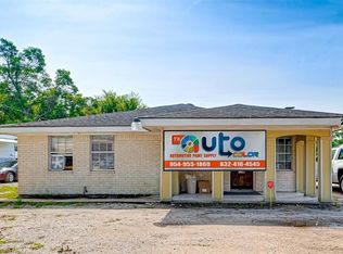 210 E Helms Rd, Houston, TX 77037