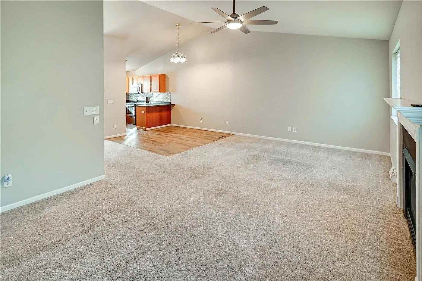 4 bed, 2.0 bath, 1790 sqft, $2,450 — Photo 2