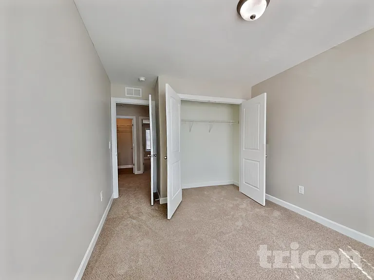 685 Century Dr — Photo 13