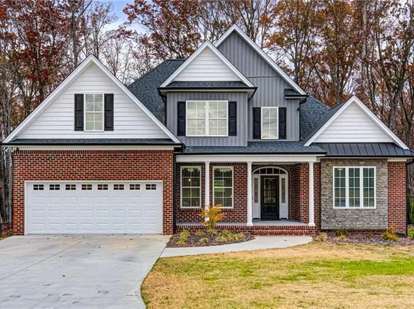 164 Belle Arbor Dr, Winston Salem, NC 27107