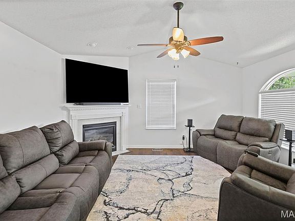 2nd image of 335 Westline Ct