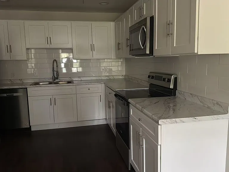 2401 Boykin Rd — Photo 5