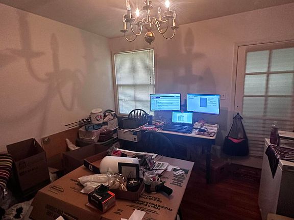 5th image of 1317 PINE GROVE Court