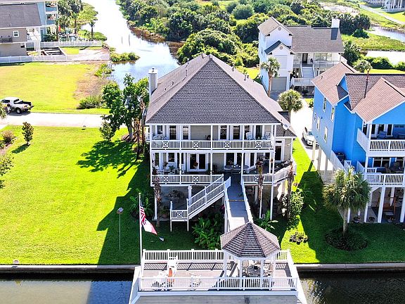 3rd image of 13727 Windlass Cir