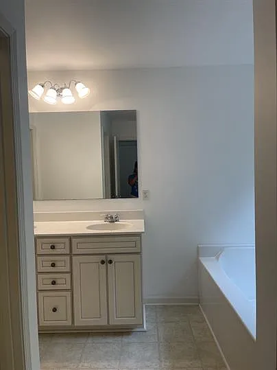 765 Westmoreland Ln — Photo 26