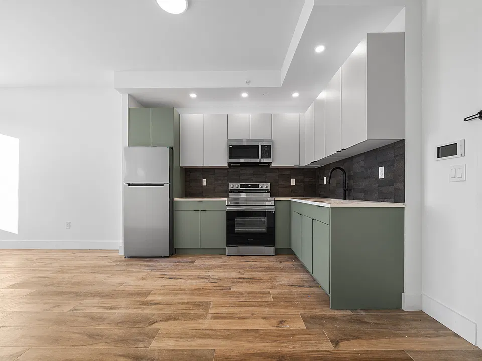 2258 Fulton St #3D