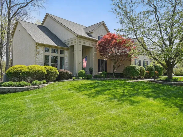 2568 Aikin Cir N, Lewis Center, OH 43035