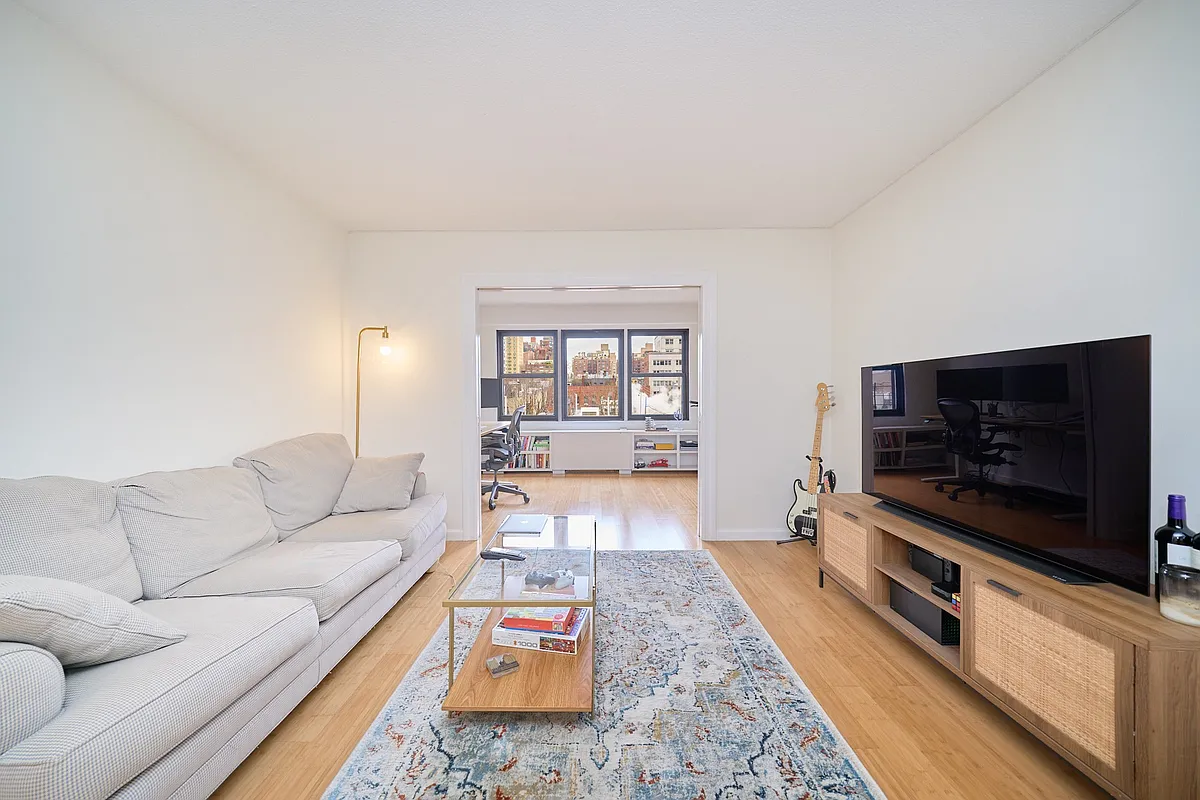 520 East 81st St Unit 9C  