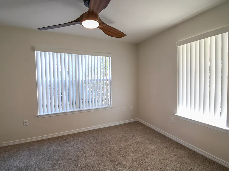 735 Loblolly Bay Dr — Photo 17