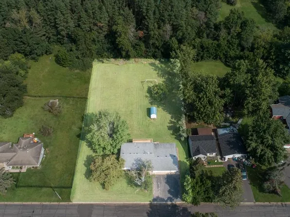 522 3rd St, Mora, MN 55051