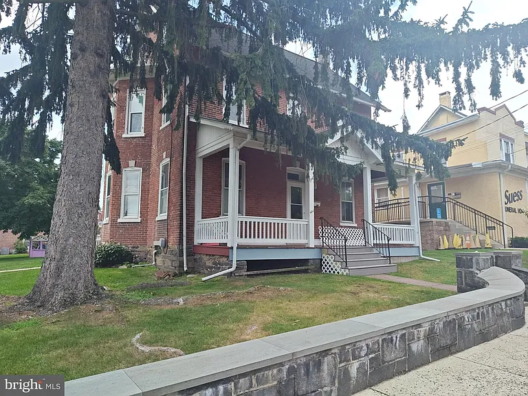 602 Arch St #B — Photo 29