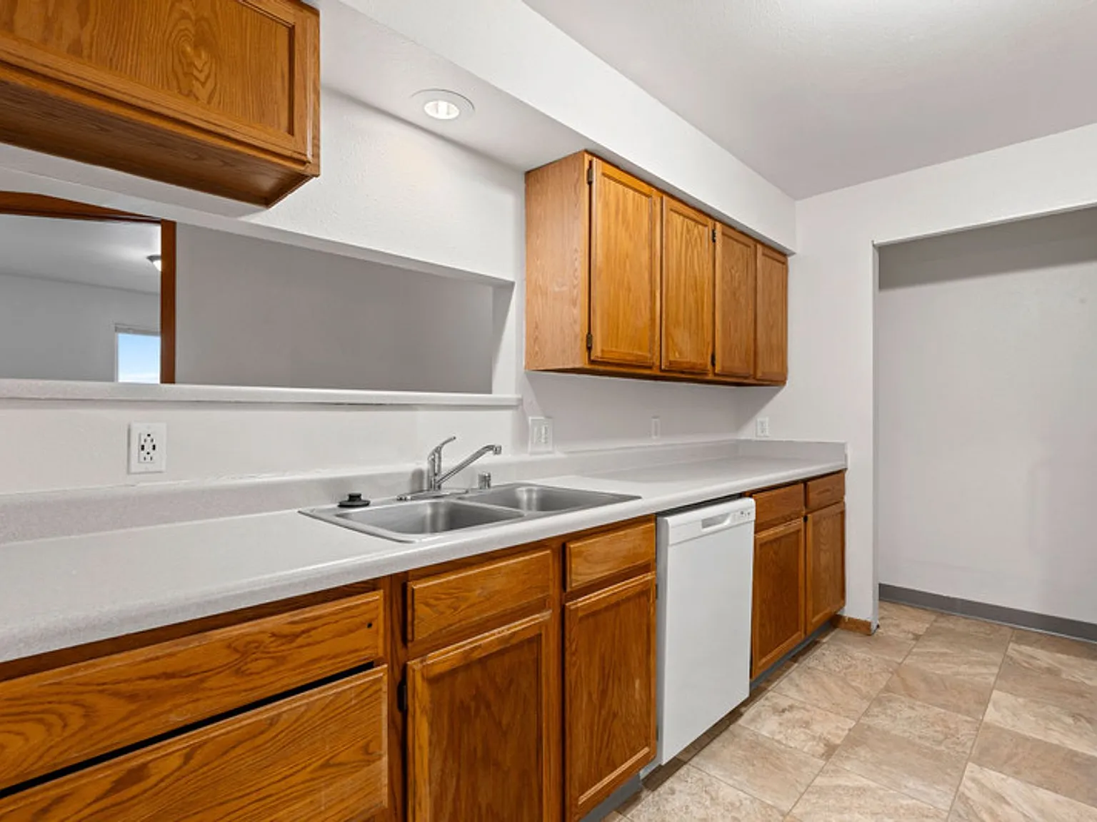 Chestnut Ridge Apartments — Photo 3