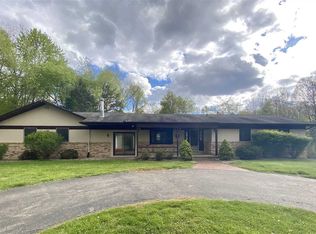 10310 Hadley Rd, Chelsea, MI 48118