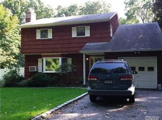 20 Joshua St, Huntington Station, NY 11746