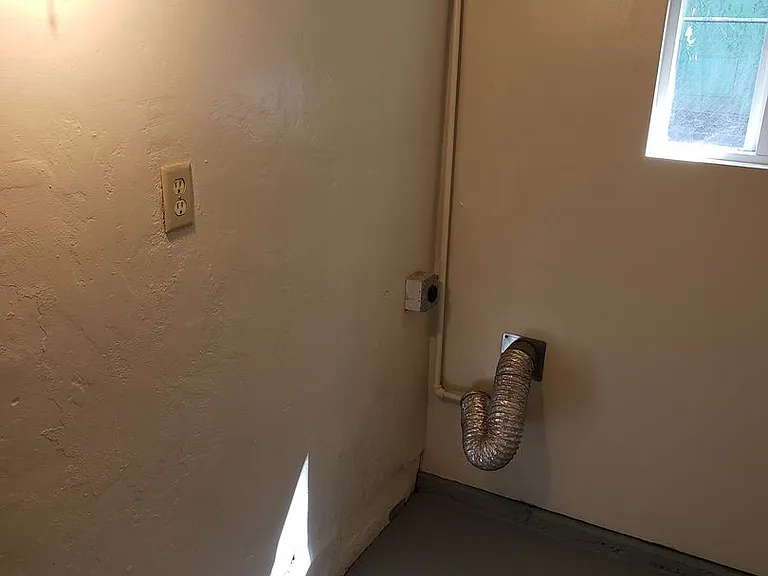 2291 Santa Clara Ave — Photo 18