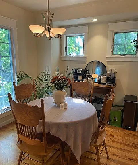 917 N Maple Ave — Photo 8