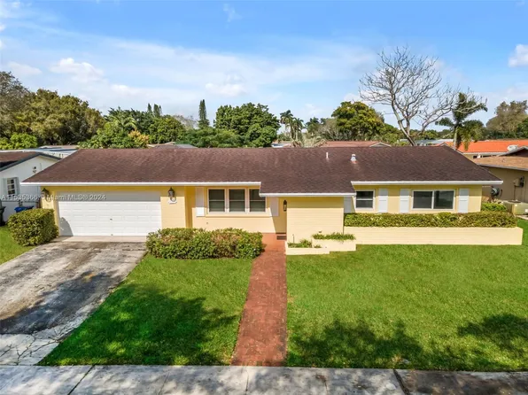 11141 NW 19th St, Pembroke Pines, FL 33026