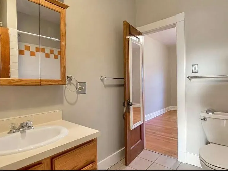 387 N Emerson St — Photo 10