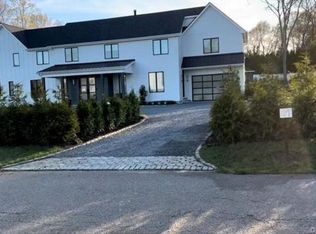 41 Griffing Ave, Westhampton Beach, NY 11978