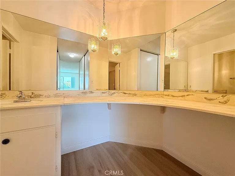 1301 S Atlantic Blvd #B424 — Photo 21