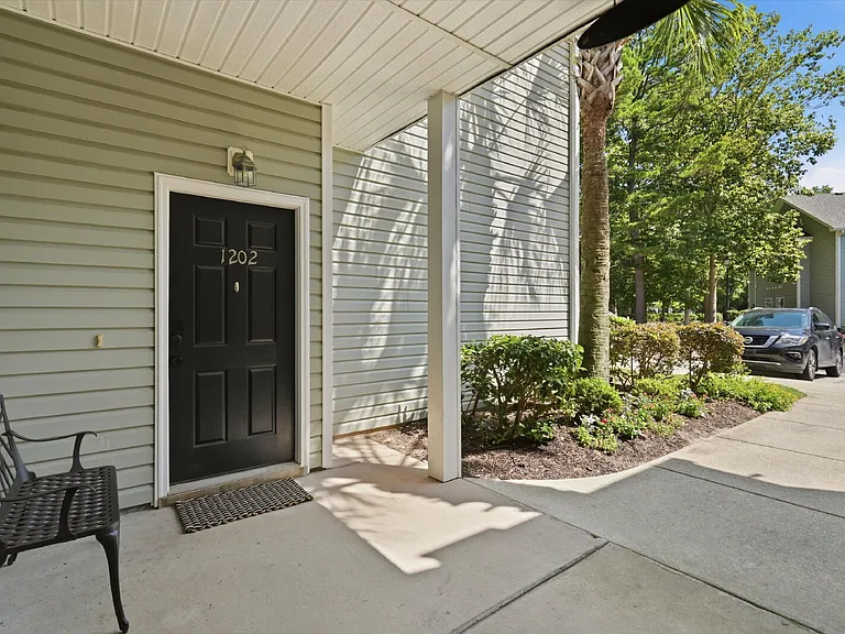 1202 Grove Park Dr — Photo 3