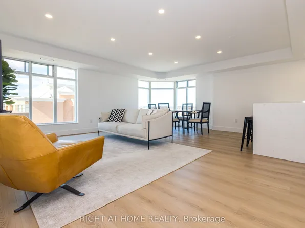 135 Pond Dr #1508-1509, Markham, ON L3T 7V6