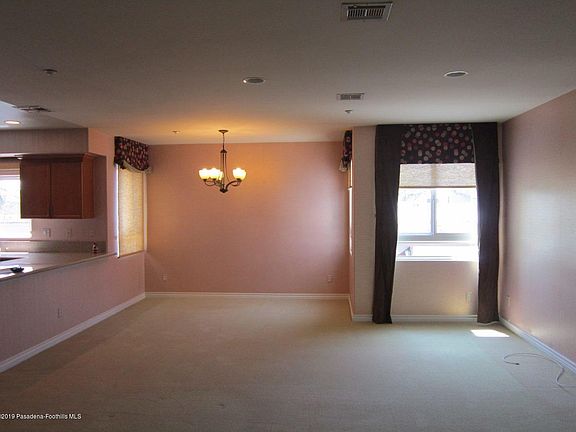4th image of 785 S Marengo Ave Unit 8