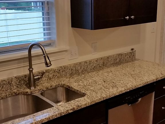 2nd image of 3 Alexandra Ct