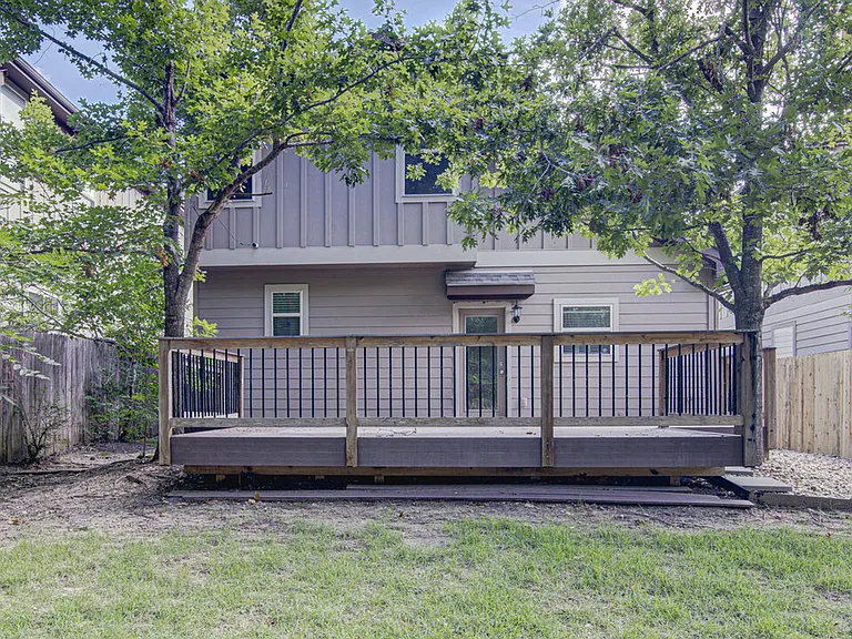 7337 Menchaca Rd #22 — Photo 21