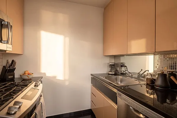 Kitchen, photo 1