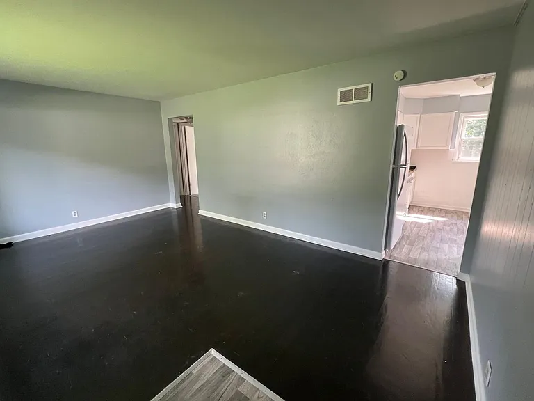 9112 Belcour Dr — Photo 24
