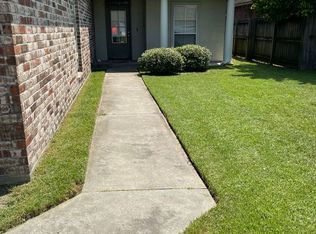 9059 Lake Mist Dr, Baton Rouge, LA 70810