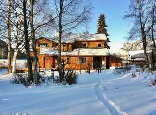 65015 3rd St, Hope, AK 99605