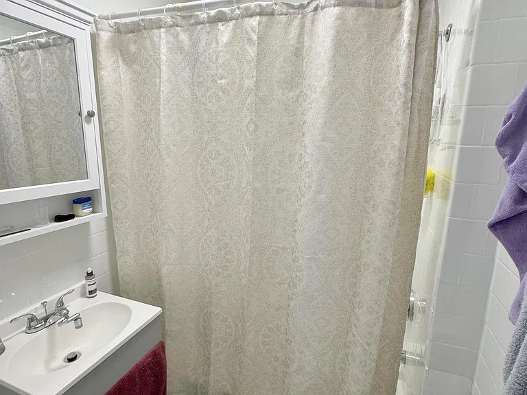32 Claremon St #1 — Photo 9