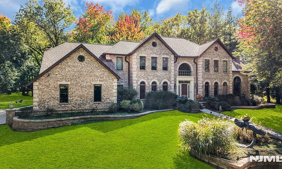 1st image of 639 Piermont Road