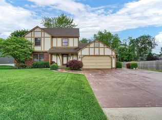 1004 Pine Lake Rd, Collinsville, IL 62234