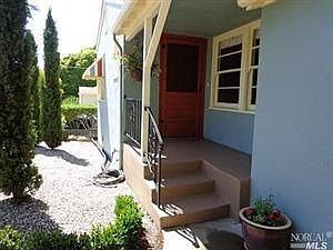 3rd image of 312 Valle Vista Ave