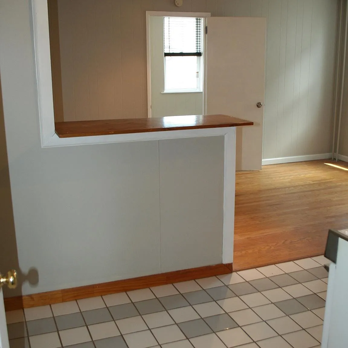 1 bed, 600 sqft, $890 — Photo 2
