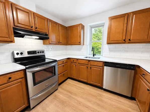 307 Main St Unit 301, East Greenville, PA 18041