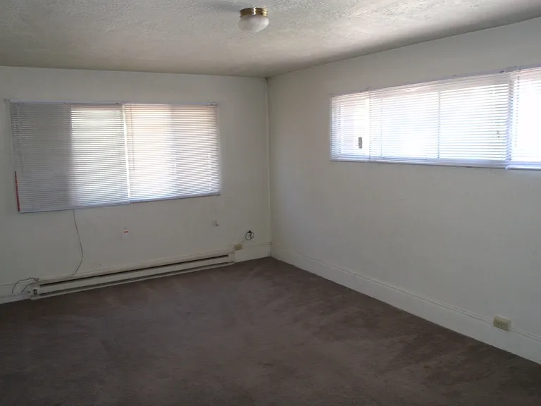 3487 Riverdale ZW Inv LLC — Photo 3