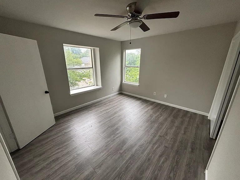 5905 Lewis St #302 — Photo 7