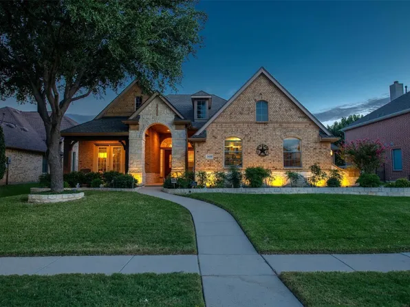 2439 Waterside Dr, Grand Prairie, TX 75054
