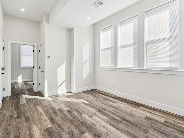 5601 Lansdowne Ave Floor 2, Philadelphia, PA 19131